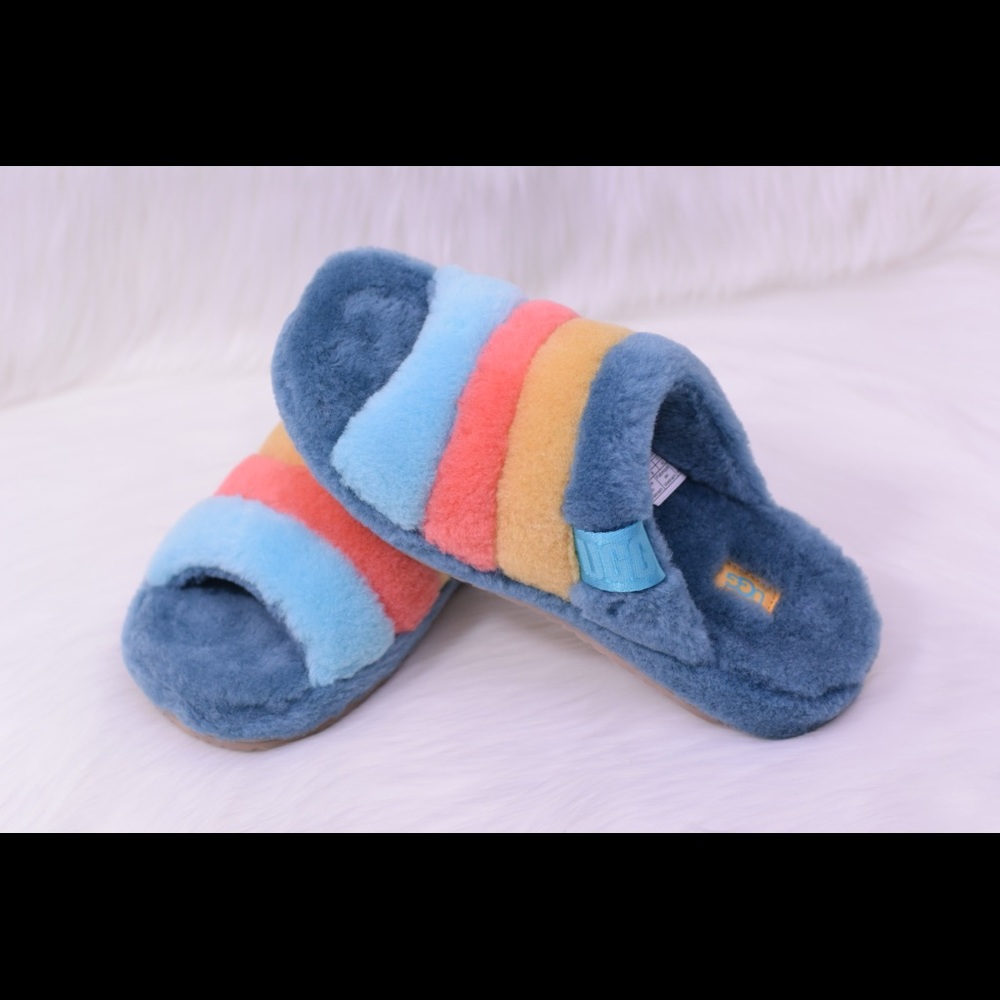 UGG
FLUFF YOU STRIPES